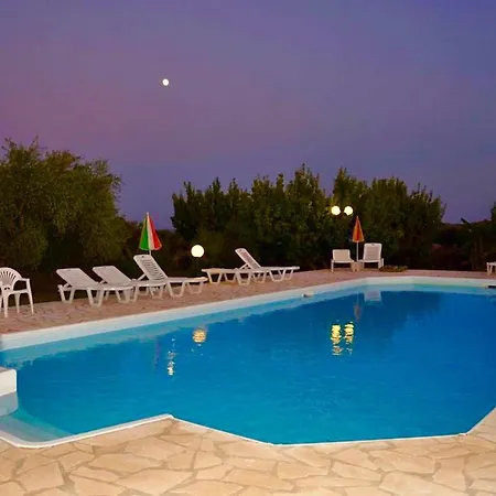 Mikri Poli Villa